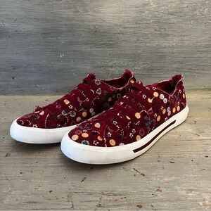 Rocket Dog Burgundy Floral Print Slip On Canvas Sneakers Size 9.5 Good Condition